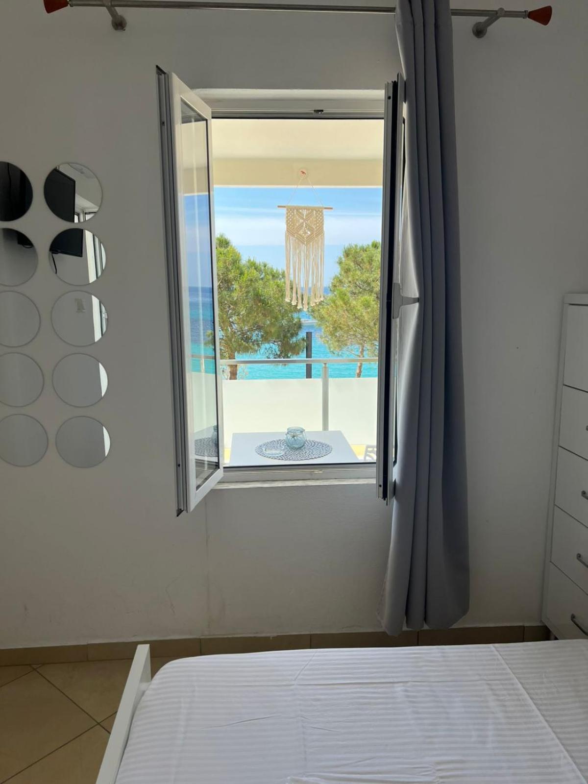 Spile Rooms Lukas Himare Exterior photo